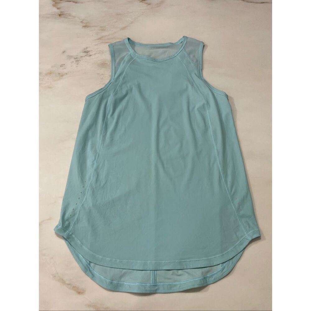 Lululemon Pullover Tank Top with Mesh Back Panel size Medium